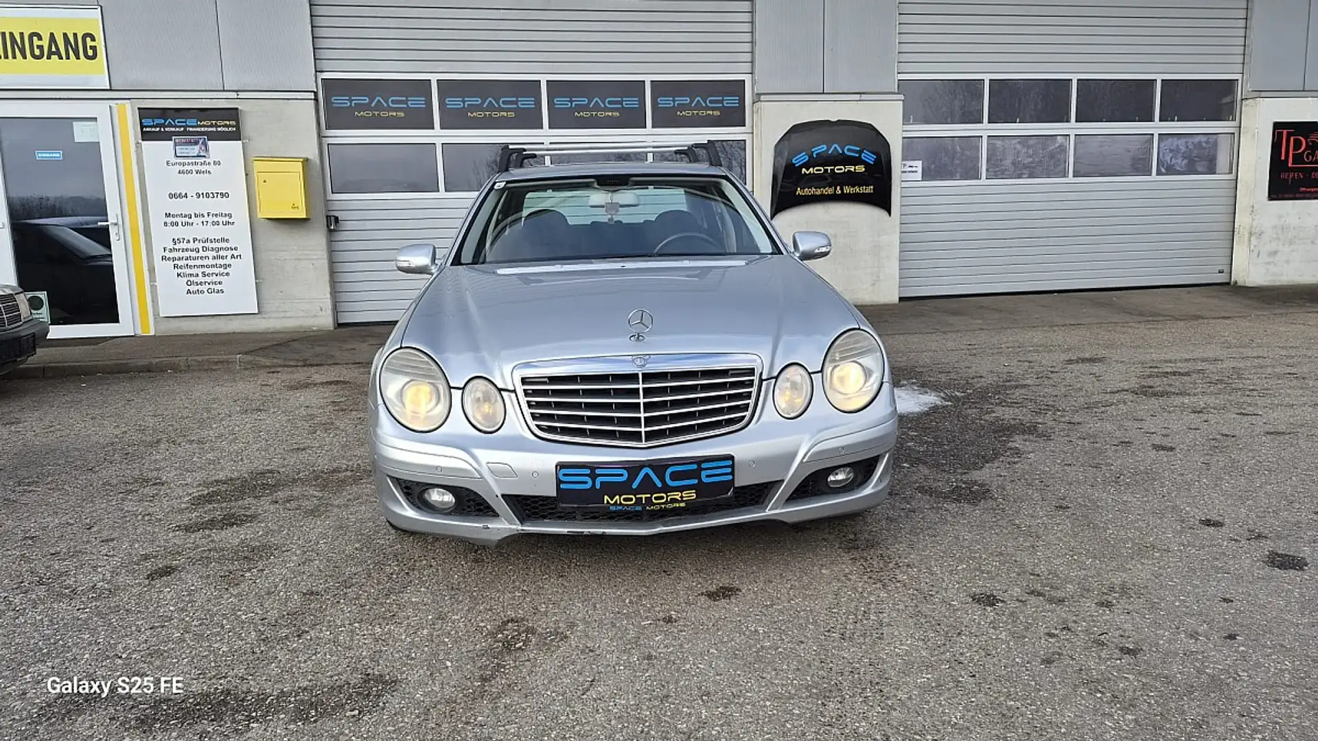 Mercedes-Benz E 220 Elegance Sport Exterieur CDI Aut. Grau - 2