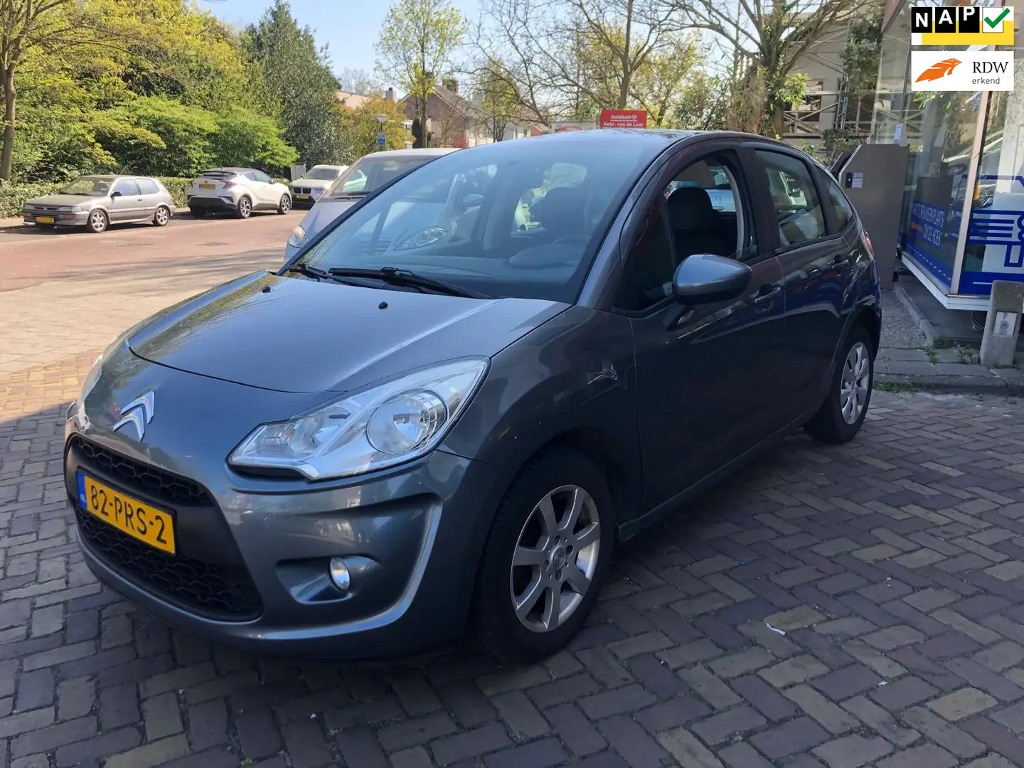 Citroen C3 1.4 VTi Dynamique Grijs - 1