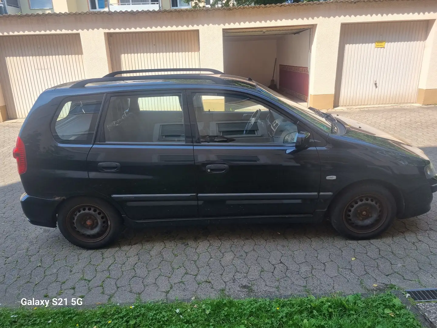 Mitsubishi Space Star MPI Avance 1800 Schwarz - 2