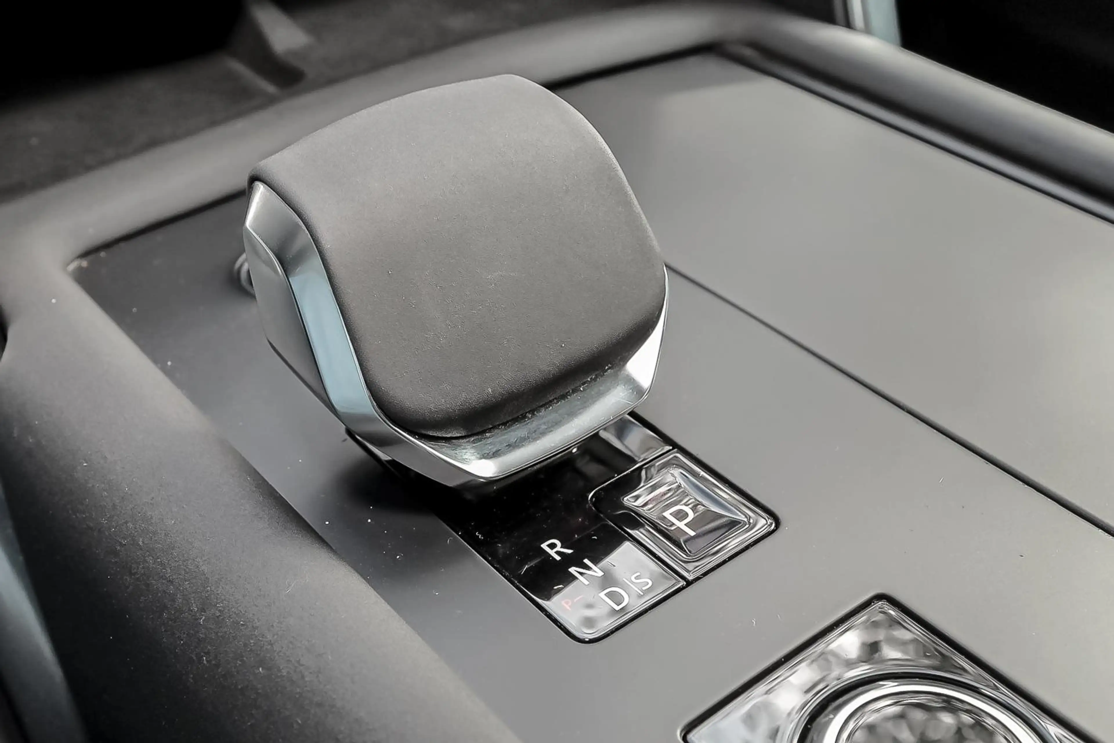 Land Rover Discovery S 250 — photo 11
