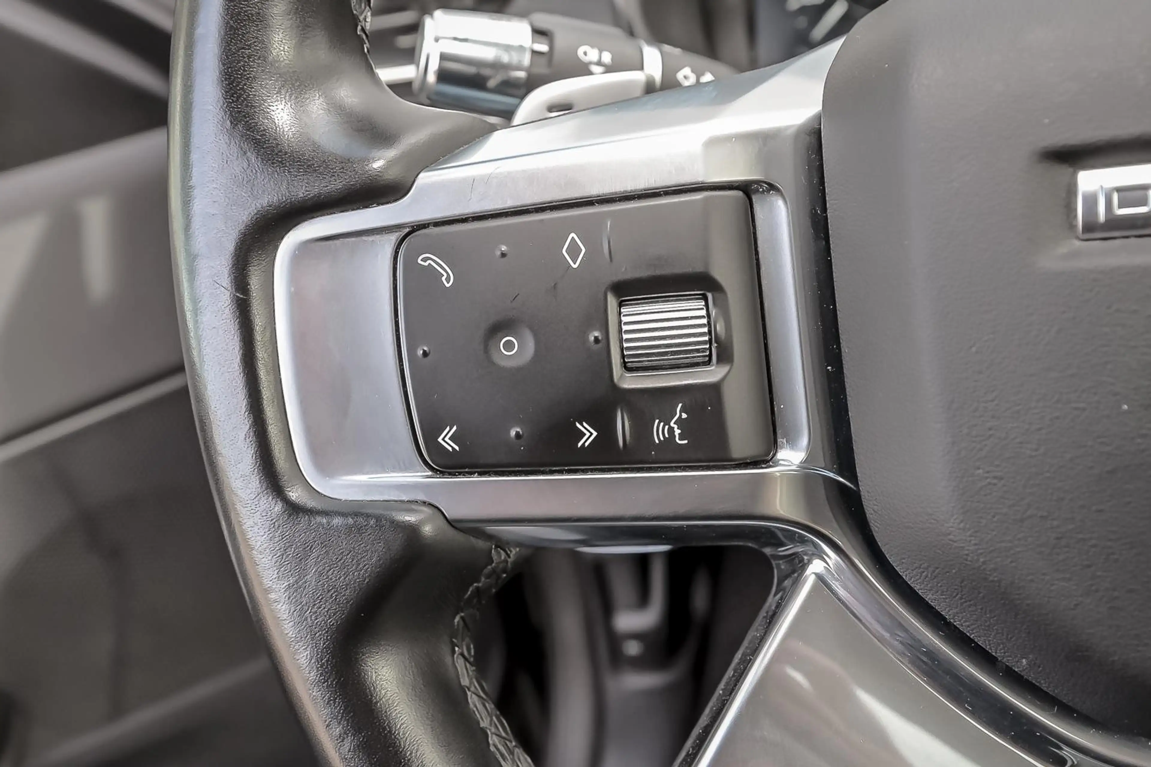 Land Rover Discovery S 250 — photo 15