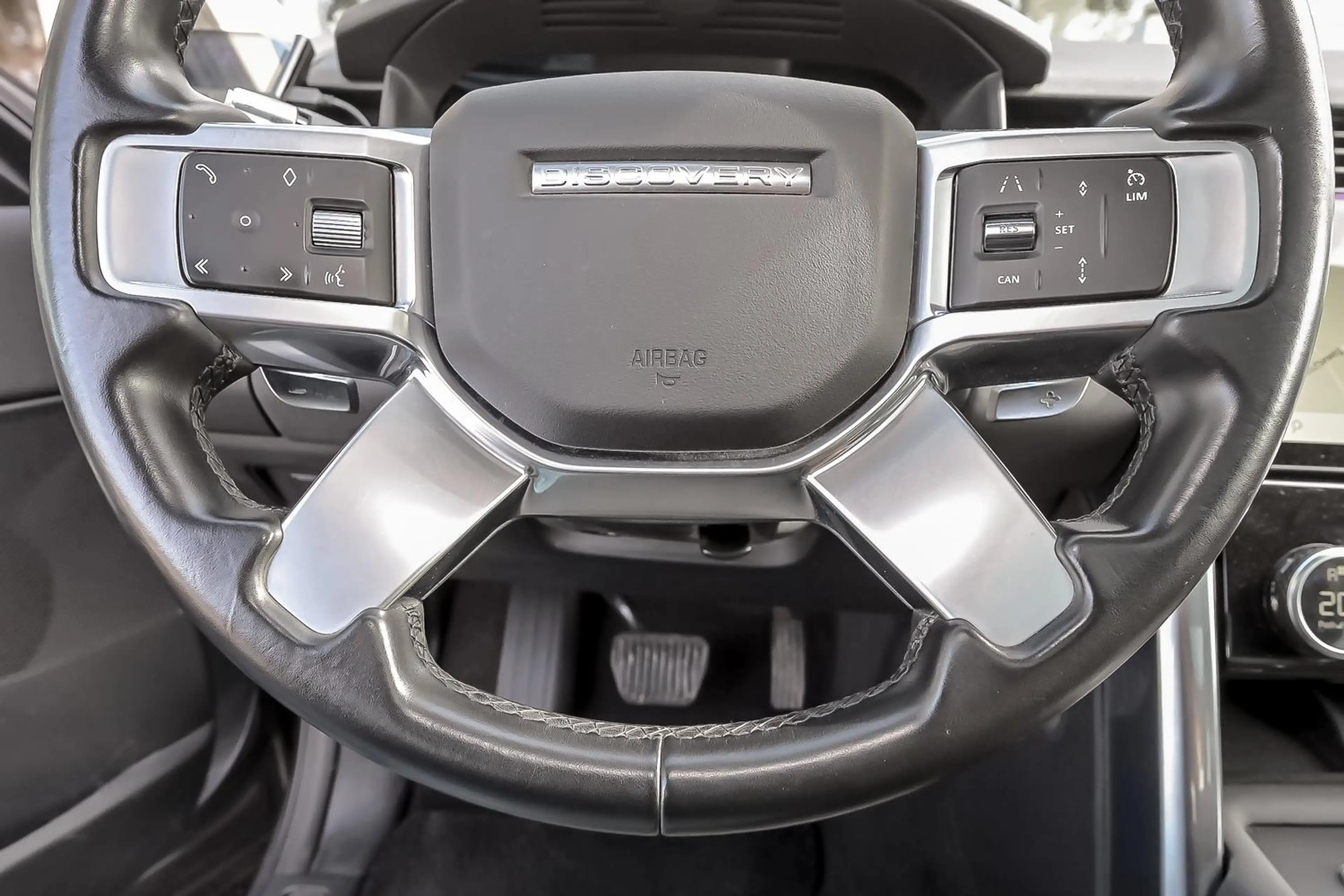 Land Rover Discovery S 250 — photo 14