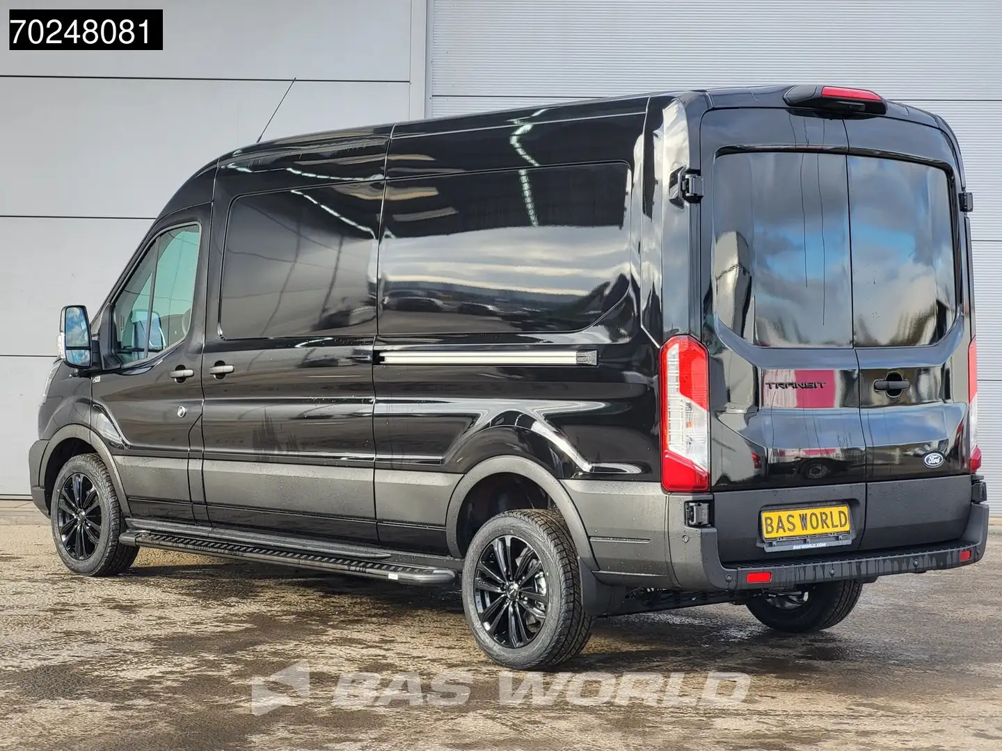 Ford Transit 165pk Automaat Black Edition 2025 model Dubbele sc Zwart - 2