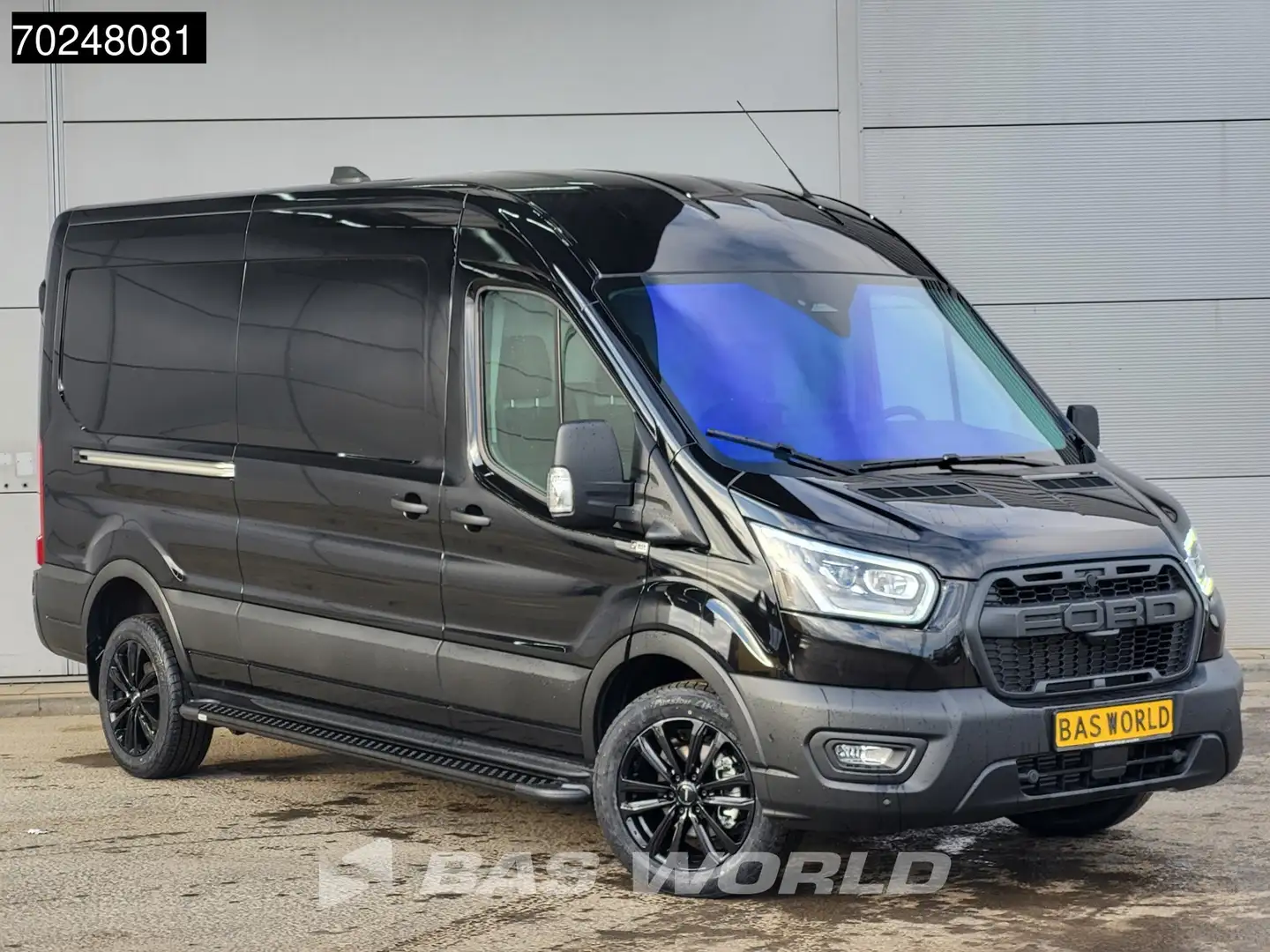 Ford Transit 165pk Automaat Black Edition 2025 model Dubbele sc Zwart - 1