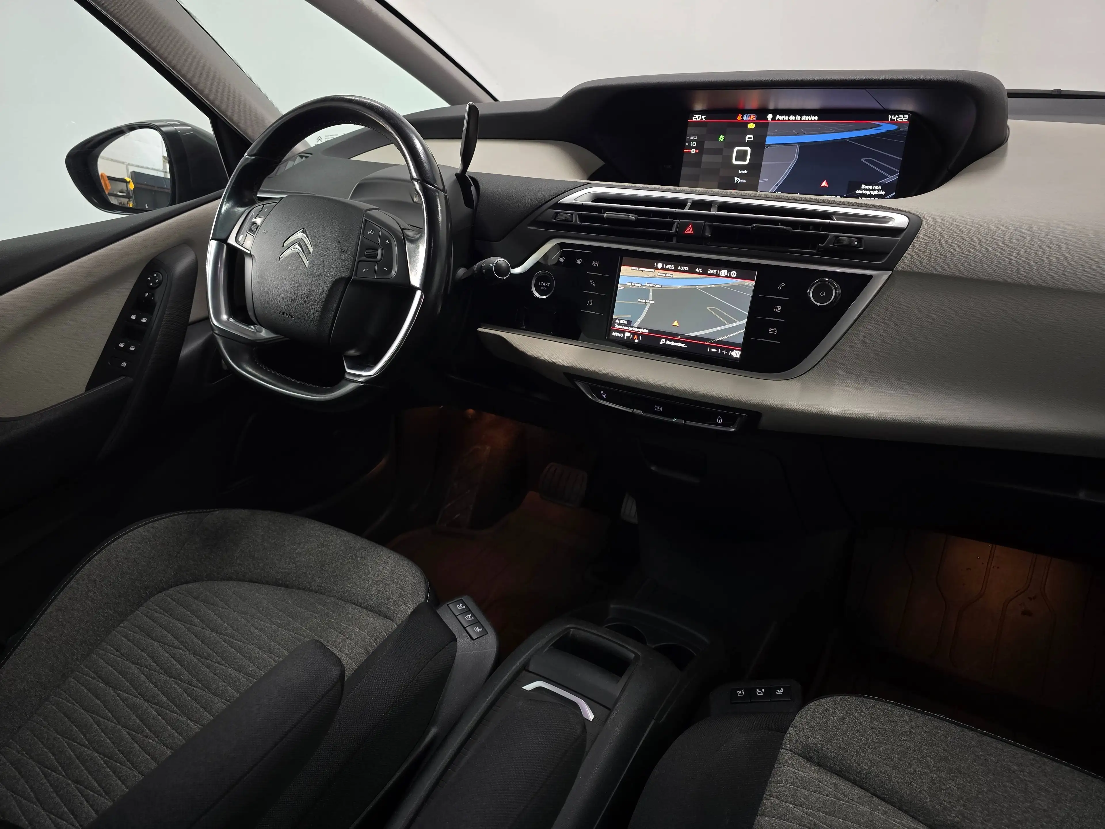 Citroen Grand C4 SpaceTourer 7 places | Keyless | Bi Xénon | Caméra | TRÈS PROPRE | GARANTIE 12M — photo 9