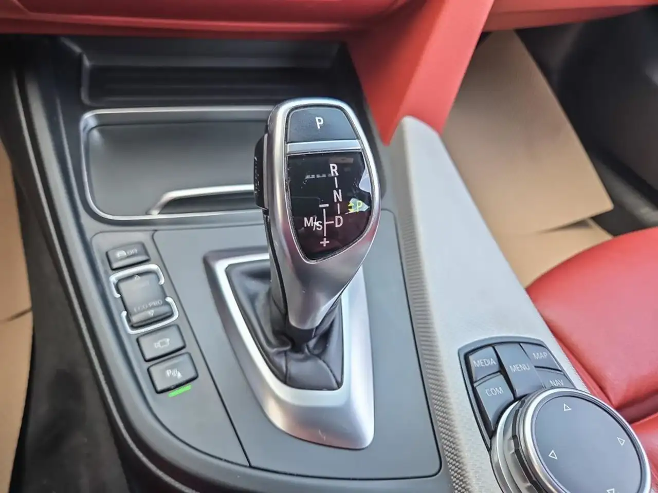BMW 4 Series снимка BMW 4 Series