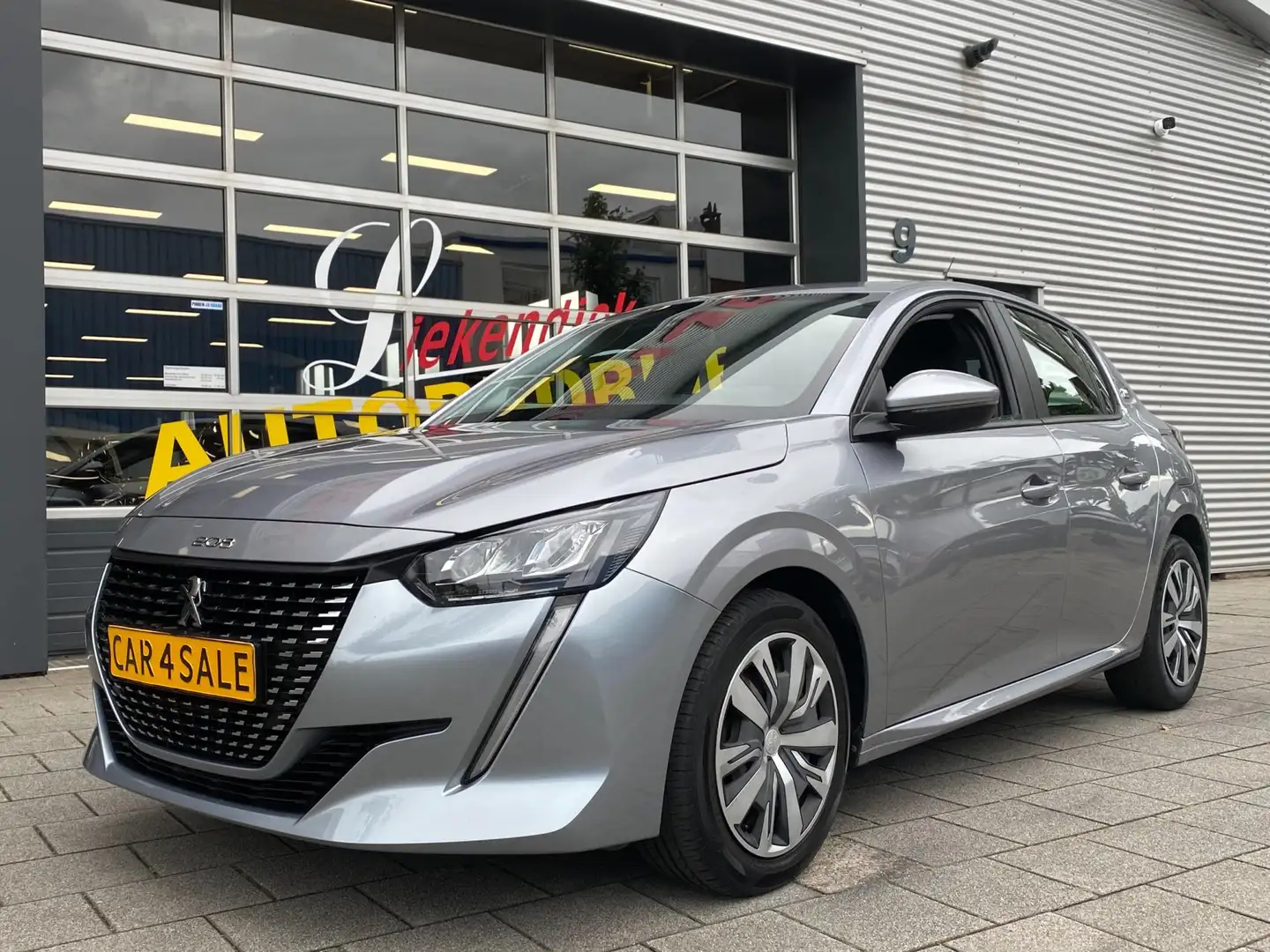 Peugeot 208 1.2 PureTech Active Pack - Navigatie/Apple CarPlay Grigio - 1