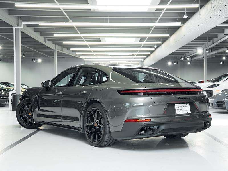 2025 Porsche Panamera 4 e-Hybrid AWD — снимка 1
