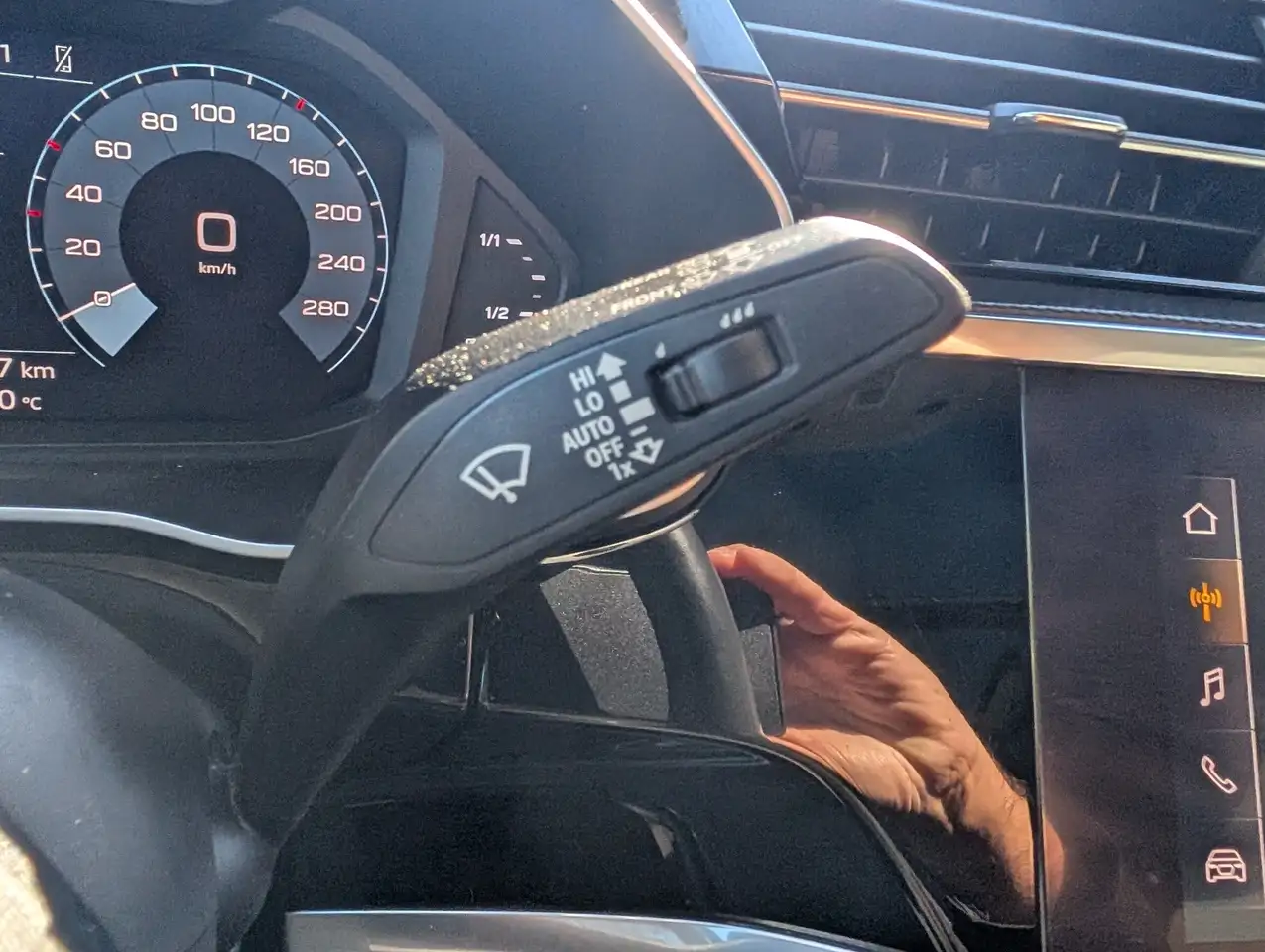 Audi Q3 снимка Audi Q3