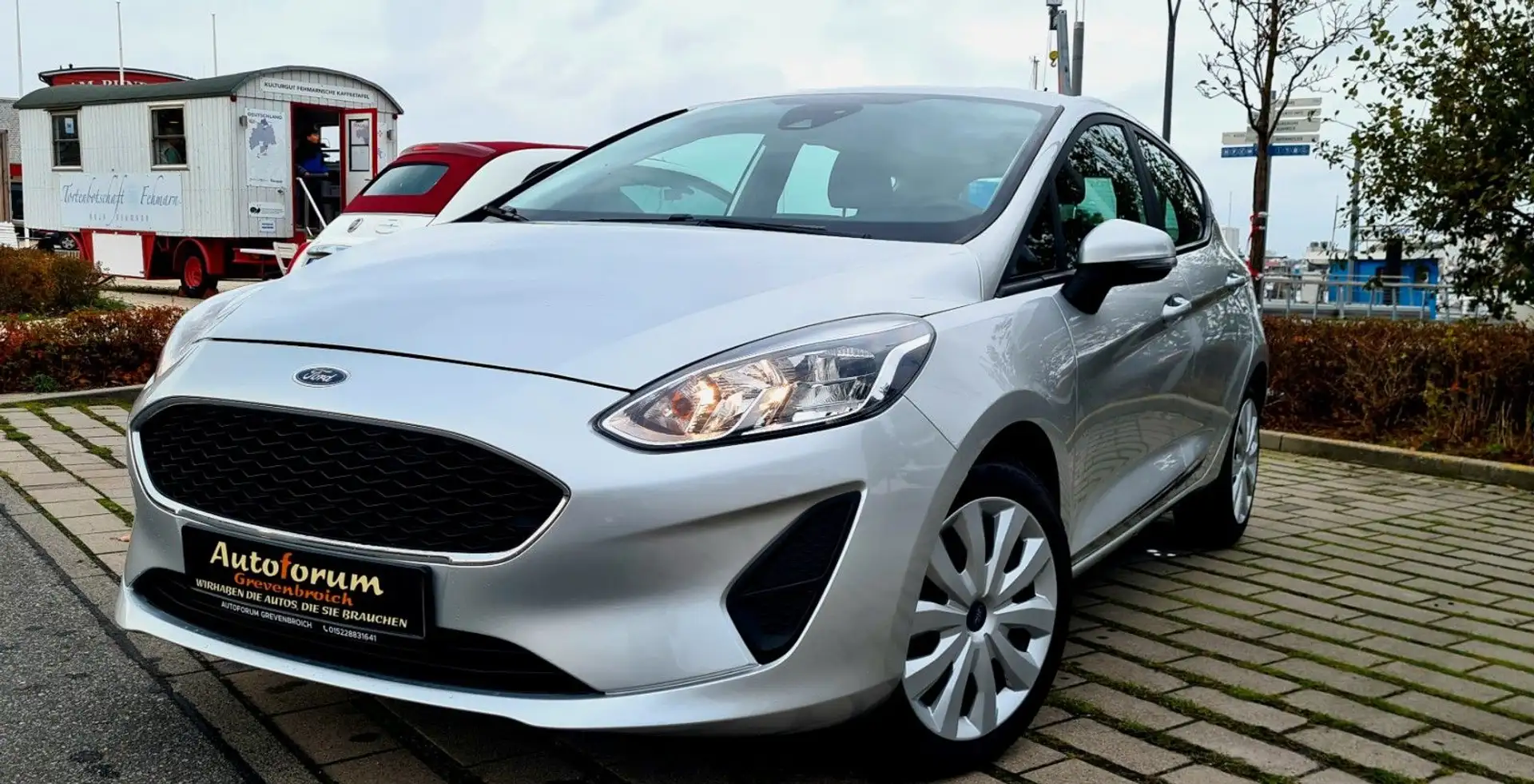 Ford Fiesta Cool & Connect Silber - 1