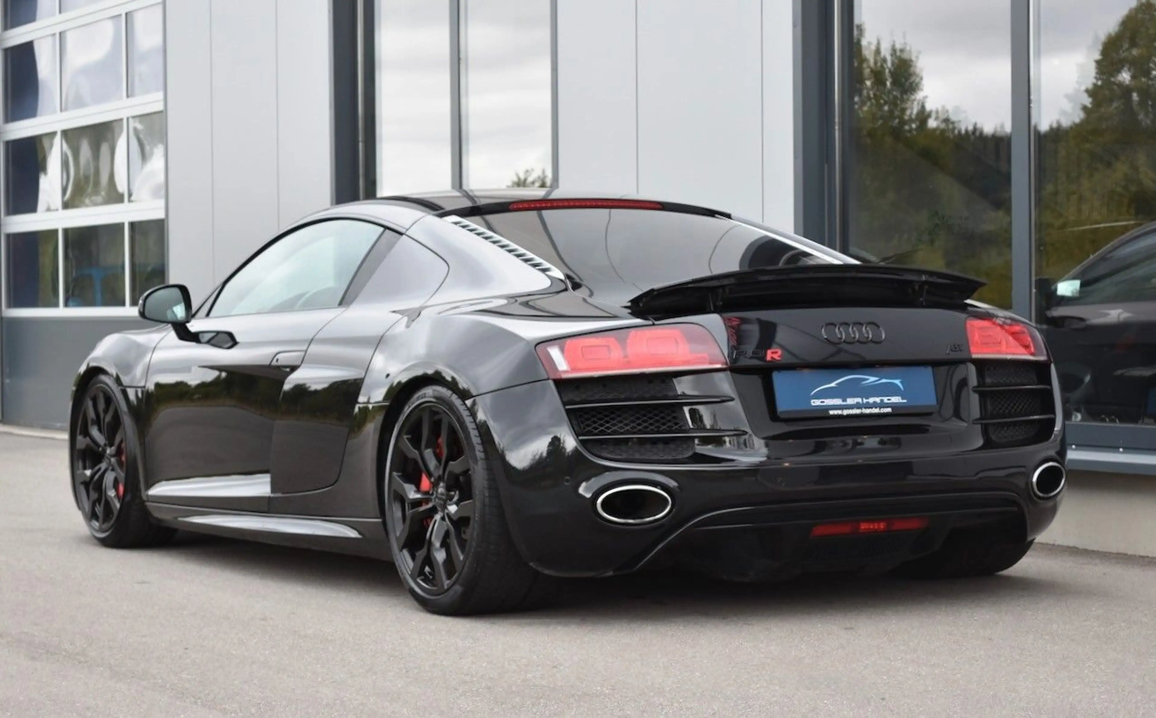 Audi R8 COUPE 5.2 FSI QUATTRO ABT B&O EXCLUSIVE — photo 4