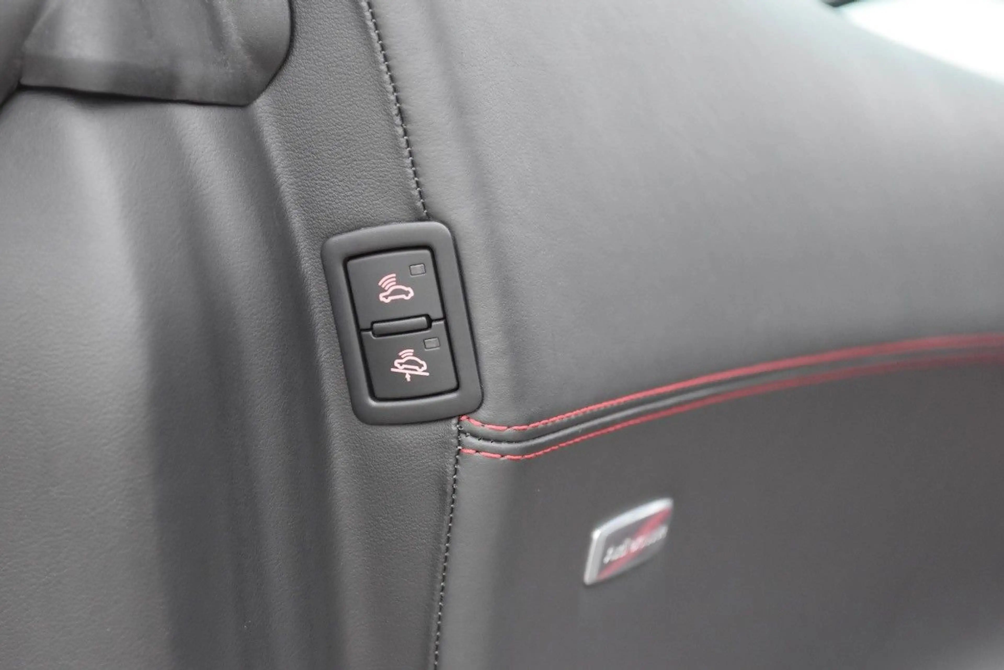 Audi R8 COUPE 5.2 FSI QUATTRO ABT B&O EXCLUSIVE — photo 14