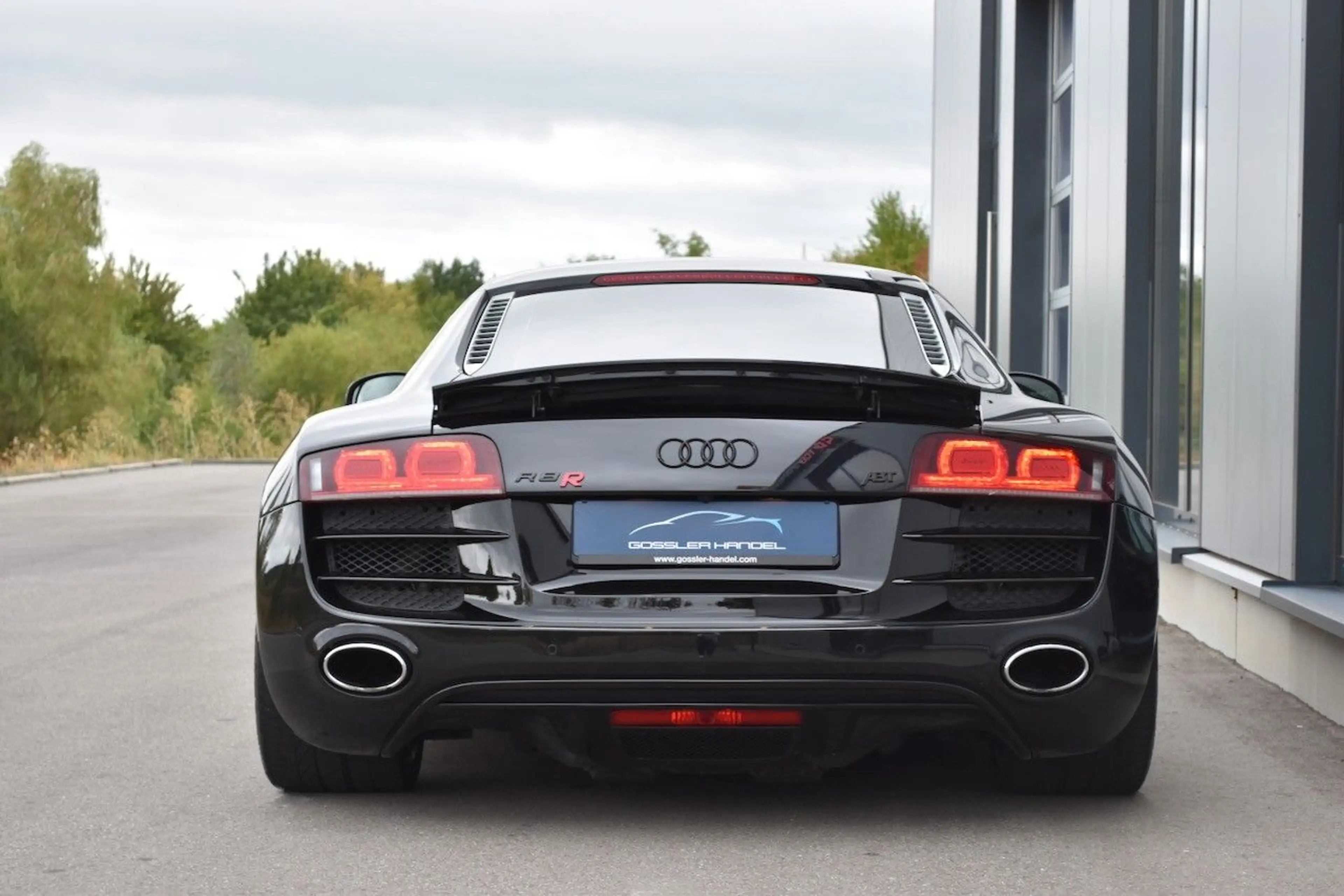 Audi R8 COUPE 5.2 FSI QUATTRO ABT B&O EXCLUSIVE — photo 8