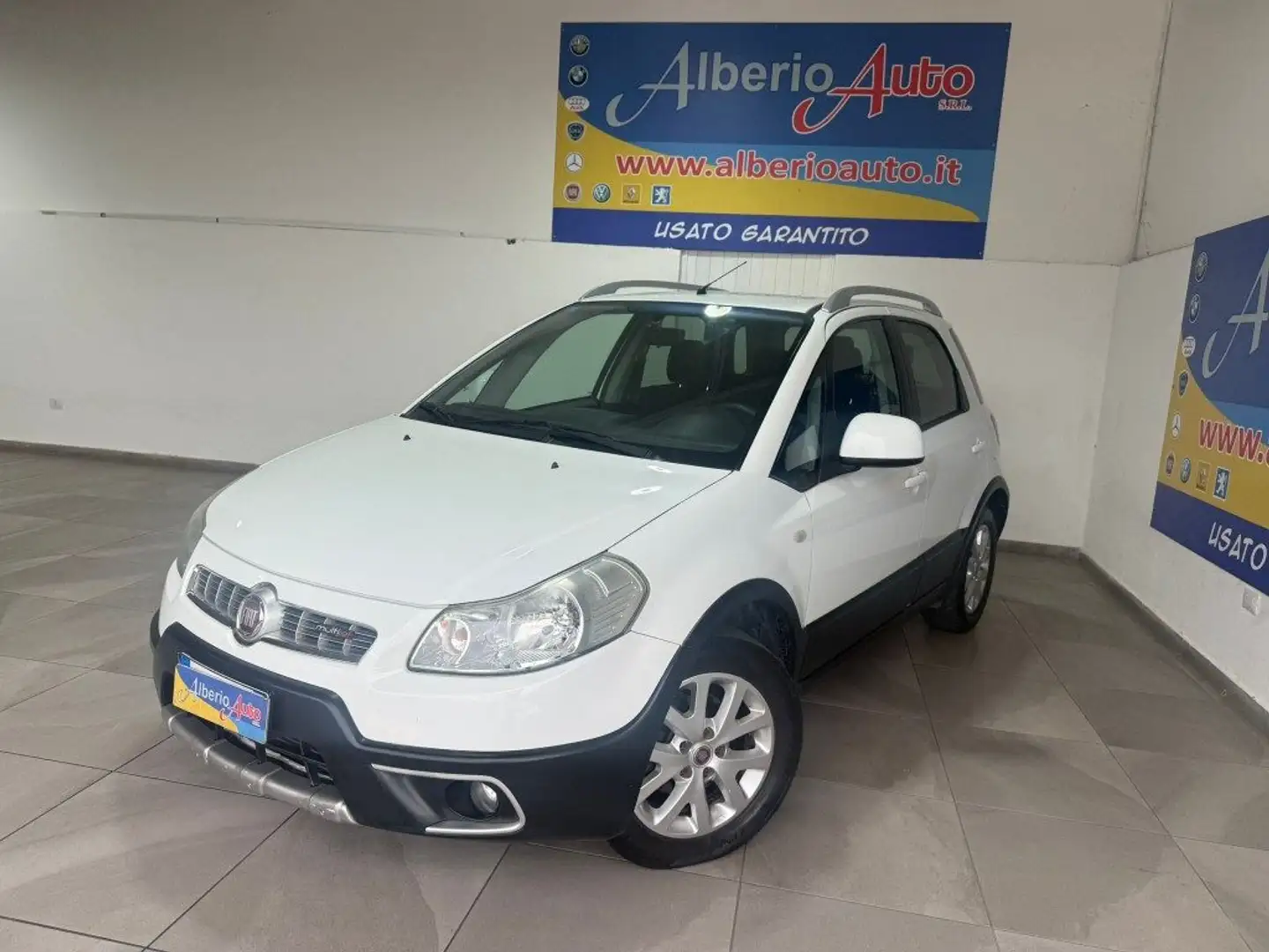 Fiat Sedici 2.0 MJT 16V DPF 4x2 Dynamic Weiß - 1