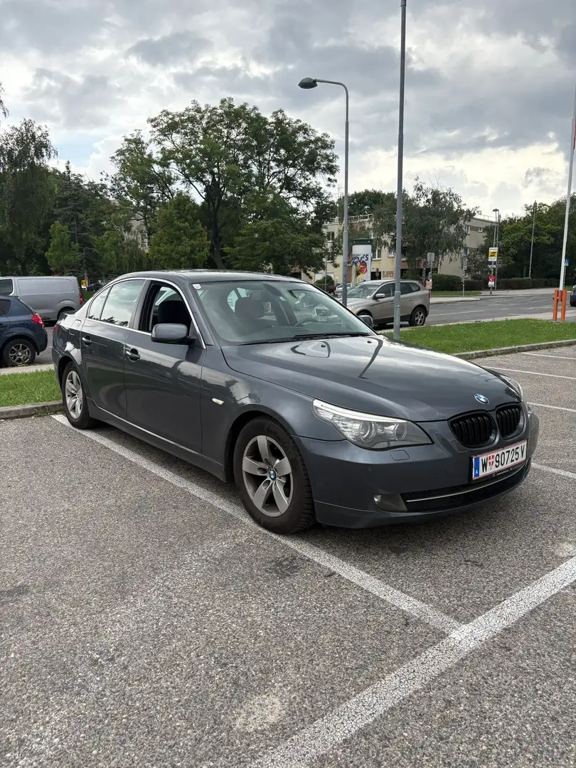 BMW 520 520i - 1