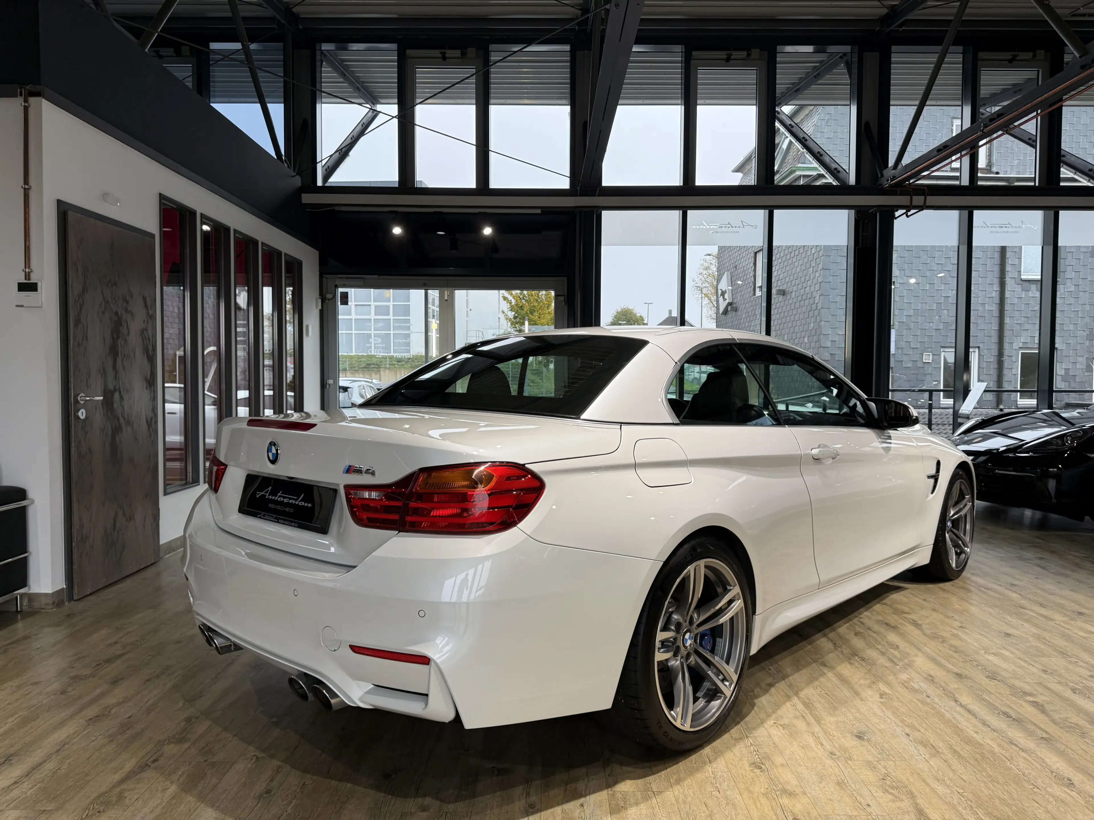 BMW M4 DKG Cabrio*DEUTSCH*H&K*KAMERA*HUD*MEMORY*LED — photo 12