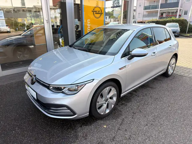 Volkswagen Golf Vll 5 tg Style 1.5 eTSI Navi,LED Q Light,ACC,R Kamera,PDC,Al