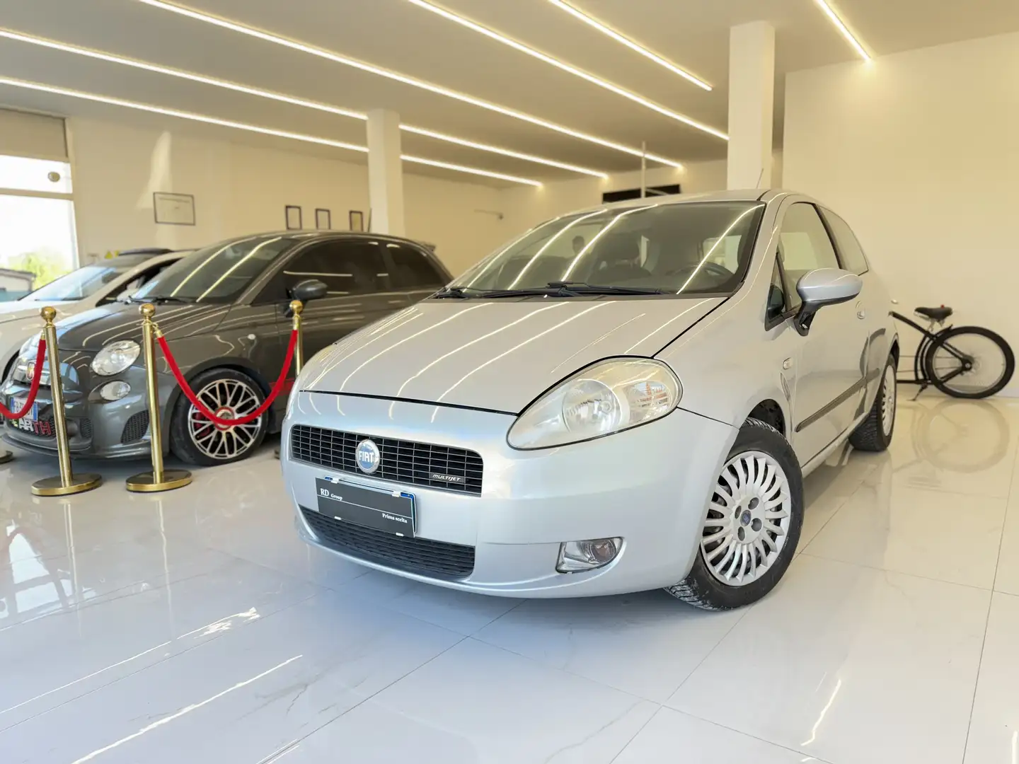 Fiat Grande Punto 3p 1.3 mjt 16v Active 75cv ok neopatentati Grau - 1