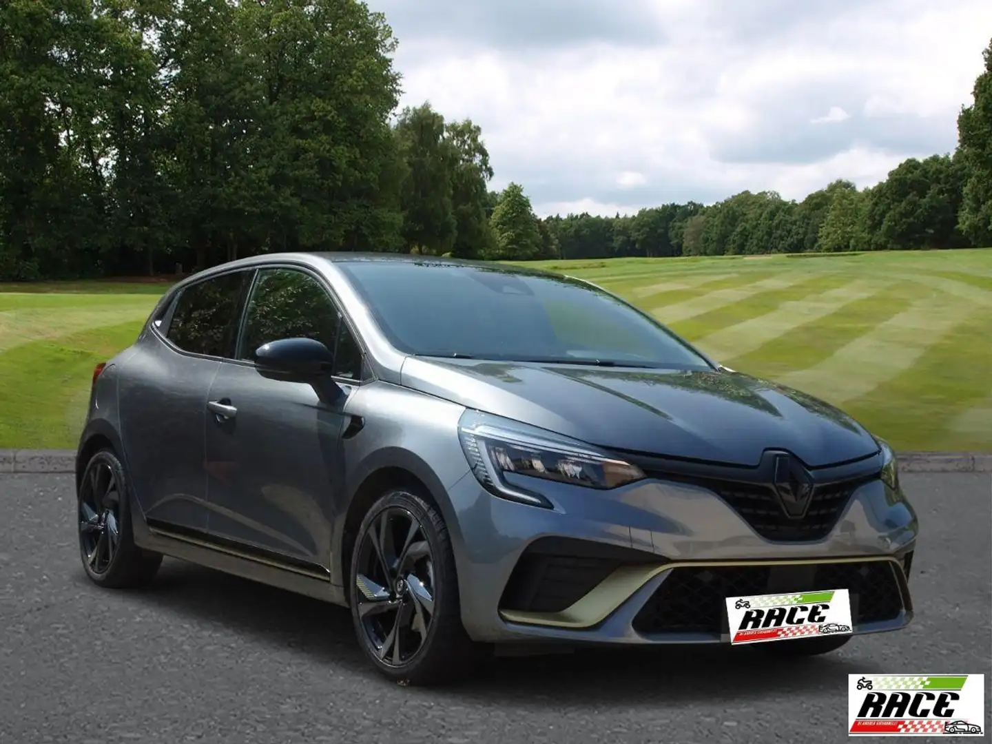 Renault Clio Full Hybrid E-Tech 145 CV Engineer. Grigio - 2