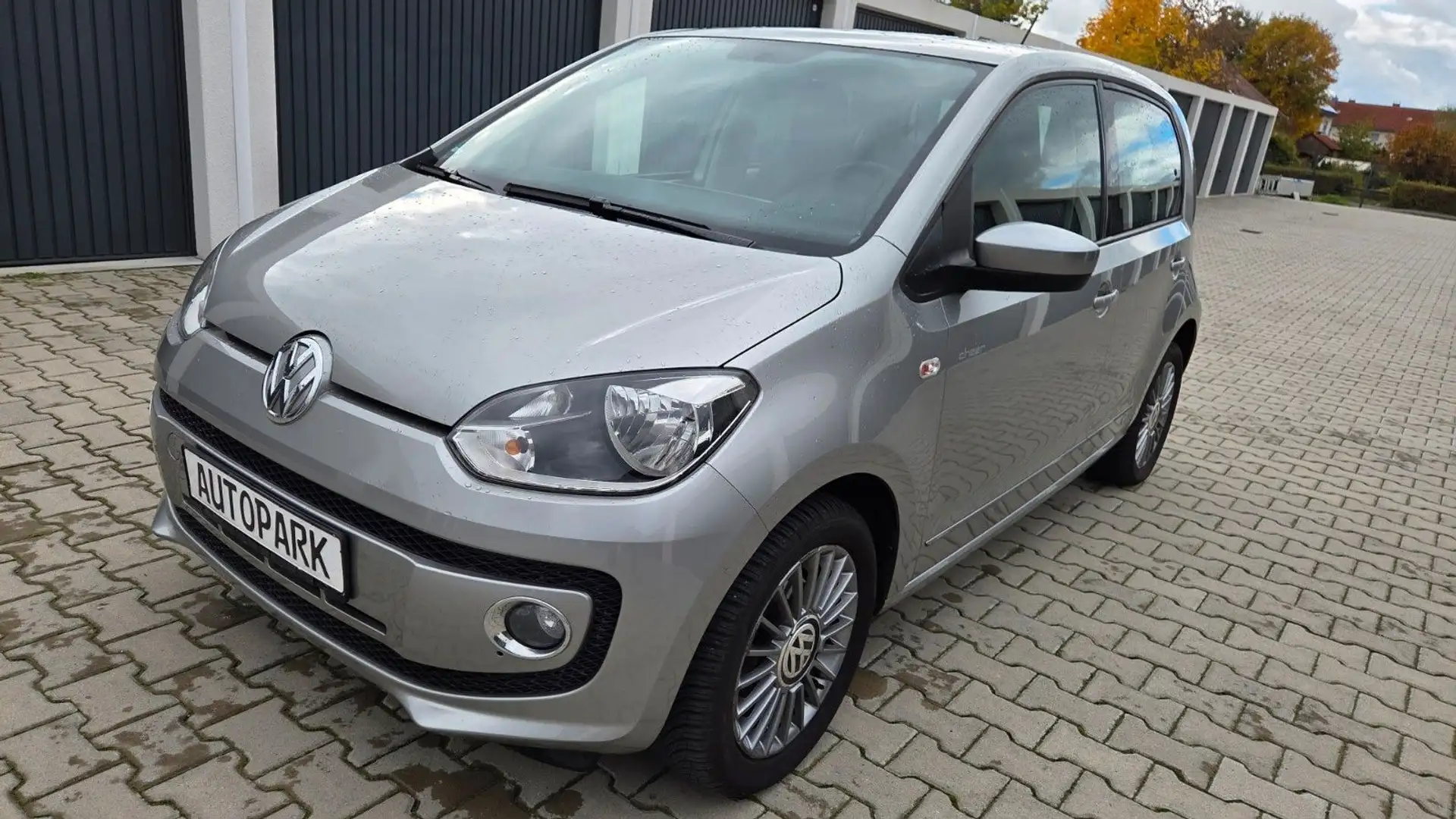 Volkswagen up! 1.0 cheer up! 5-türer TÜV NEU! Argent - 1