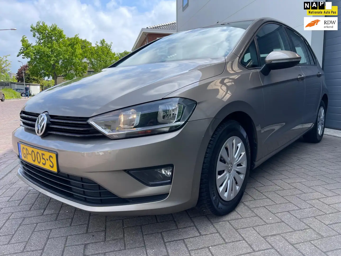 Volkswagen Golf Sportsvan 1.2 TSI Easyline/Airco/Cruise-c/AUX/Dealer-onderho Beige - 1