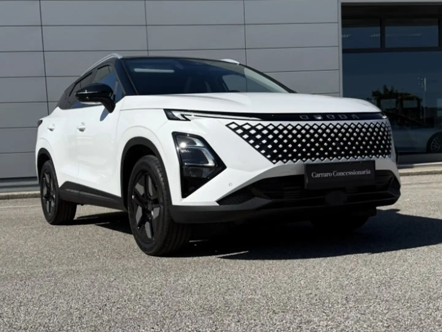 Omoda 5 1.6 TGDI 7DCT Premium Anniversary Bianco - 1