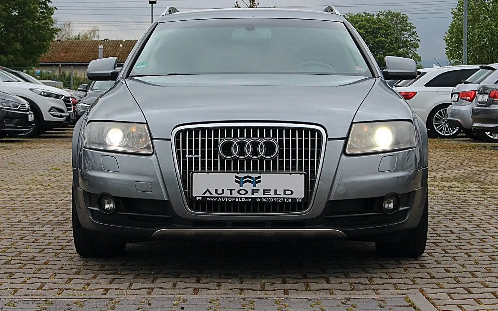 Audi A6 allroad 3.0TDI quattro/VOLL SHEFT/LEDER/NAVI/ Сірий - 2