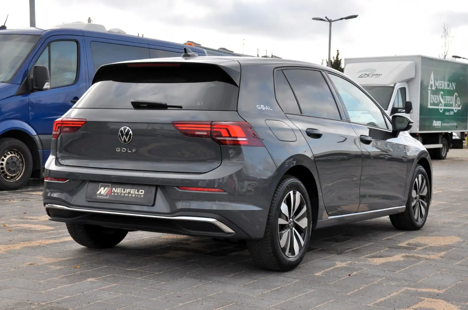 Volkswagen Golf VIII Lim. 2.0 TDI / Goal / Keyless-Start Grau - 2