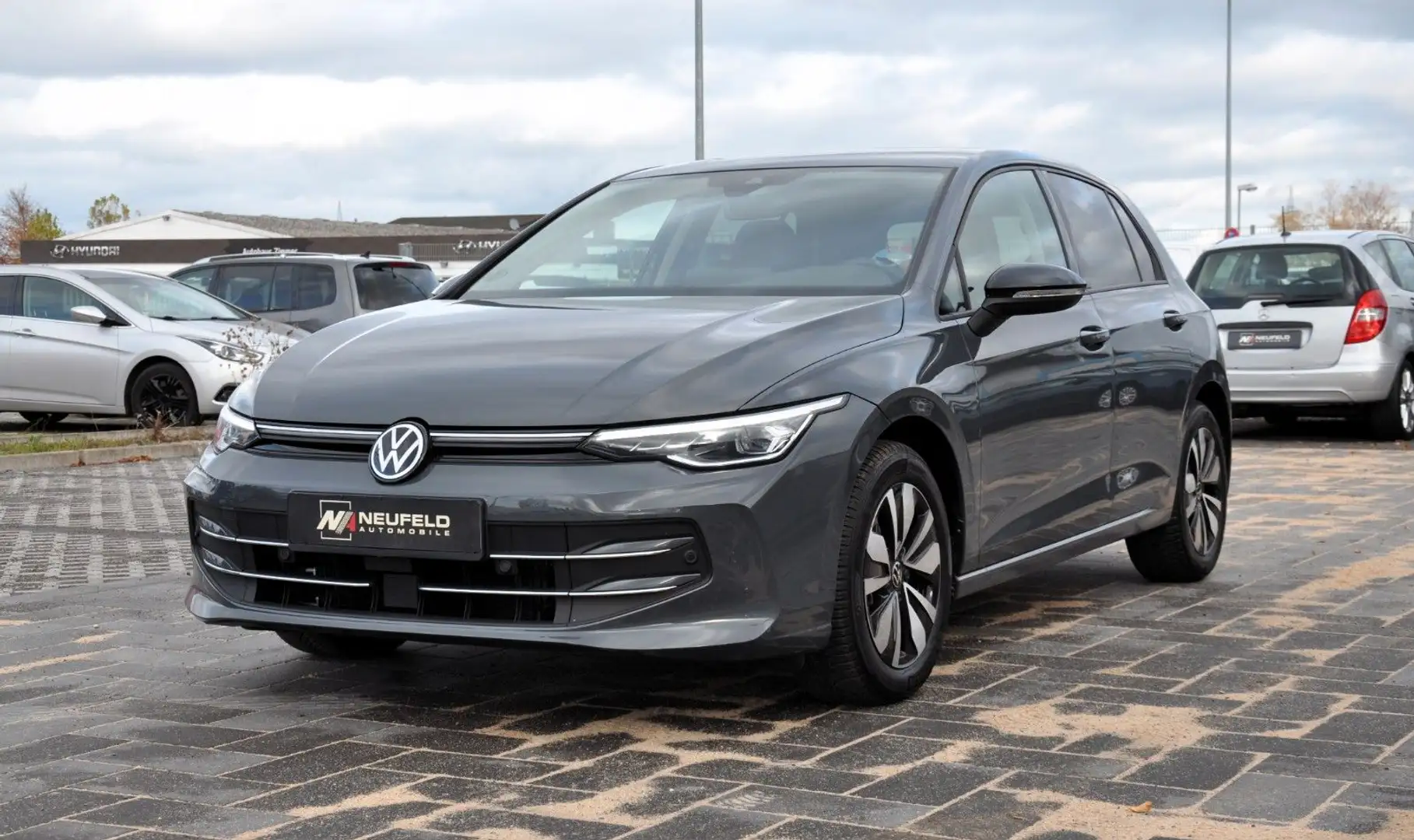 Volkswagen Golf VIII Lim. 2.0 TDI / Goal / Keyless-Start Grau - 1