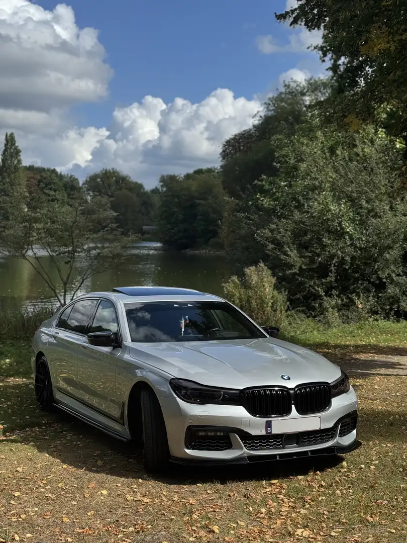 BMW 740 740Li - 2