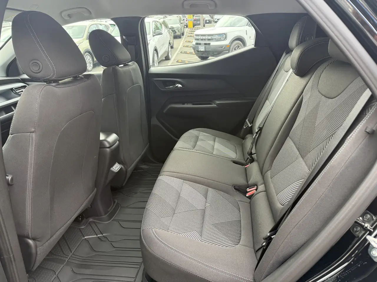Chevrolet Bolt снимка Chevrolet Bolt