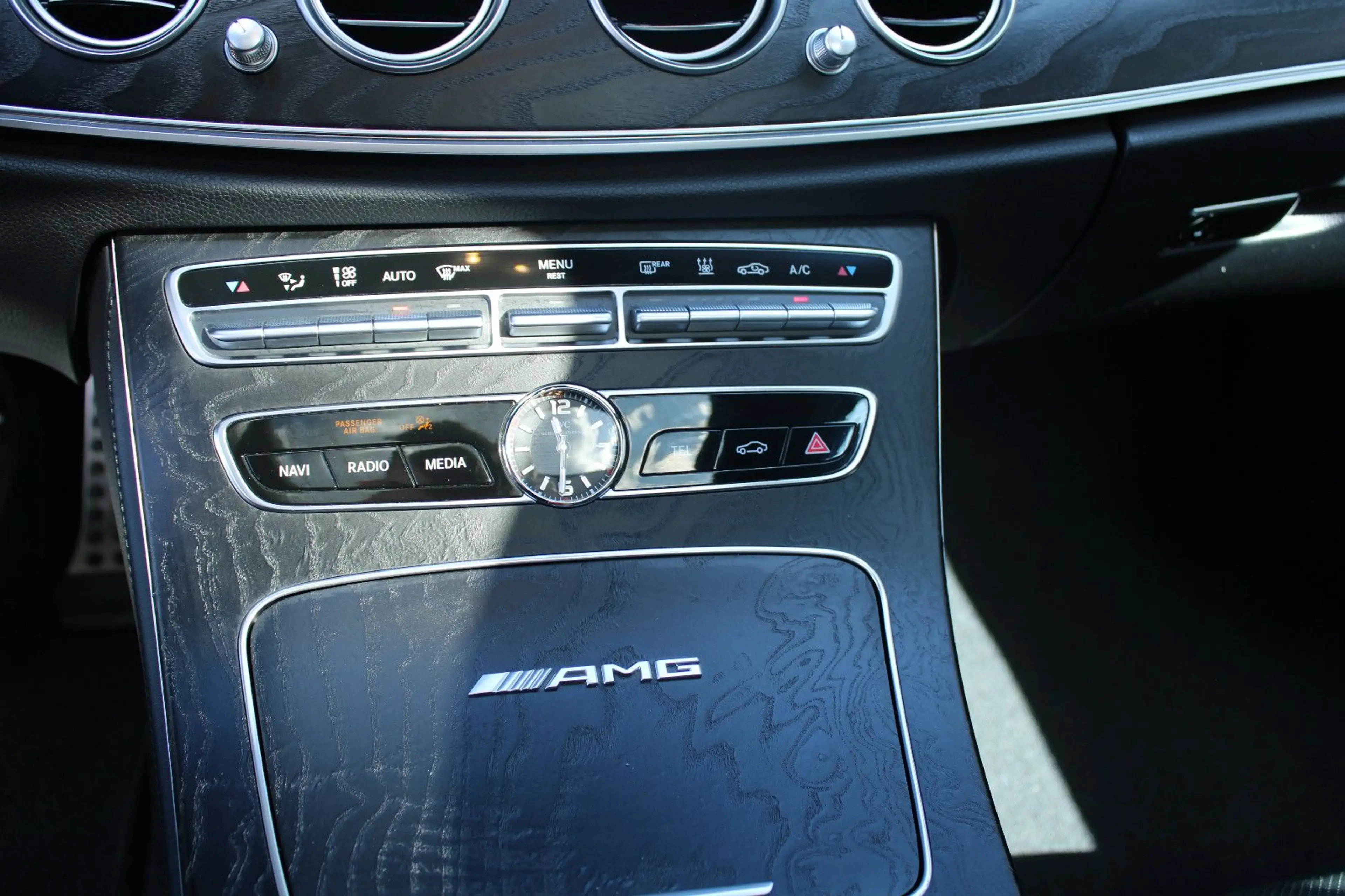 Mercedes-Benz E 63 AMG T 4Matic,Multibeam,STHZG.,Panor.,V-MAX — photo 11