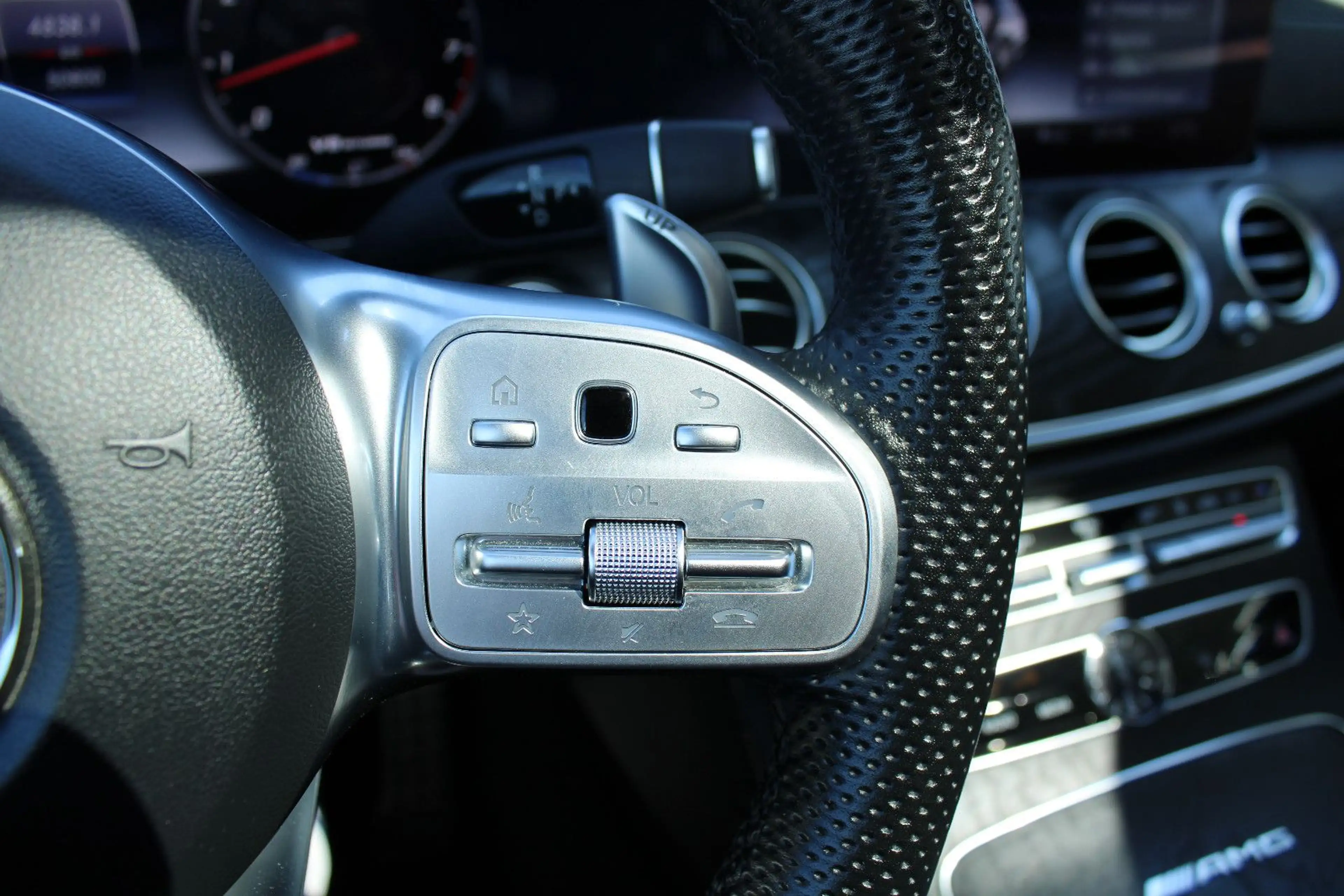 Mercedes-Benz E 63 AMG T 4Matic,Multibeam,STHZG.,Panor.,V-MAX — photo 15