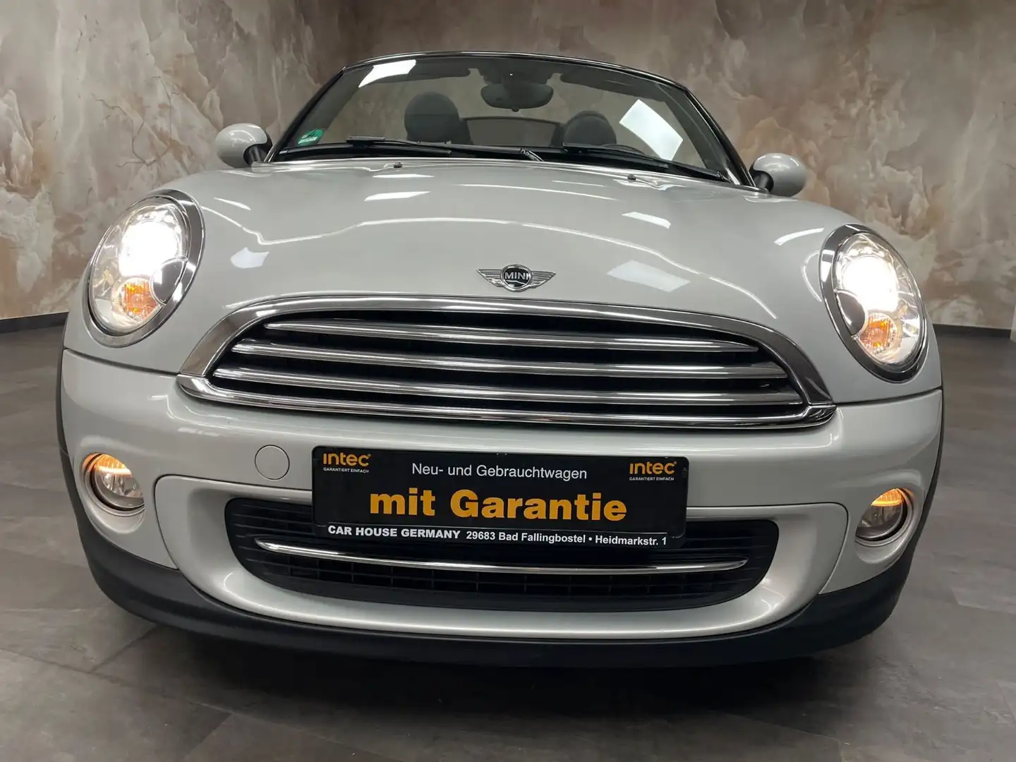 MINI Cooper Cabrio Red Hot* LEDER* SHZ* PDC* TOP Silber - 2