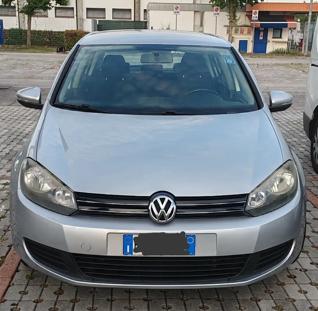Volkswagen Golf GTI Golf 1.6 TDI DPF 5p. BlueMotion Plateado - 1
