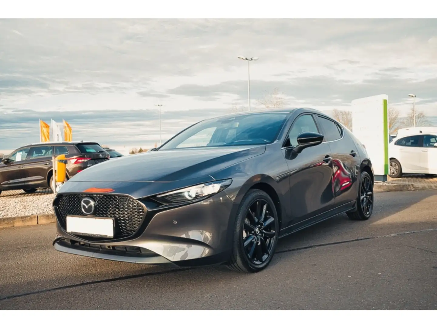 Mazda 3 HUD Navi LED ACC Apple CarPlay Sitzheizung Grau - 1