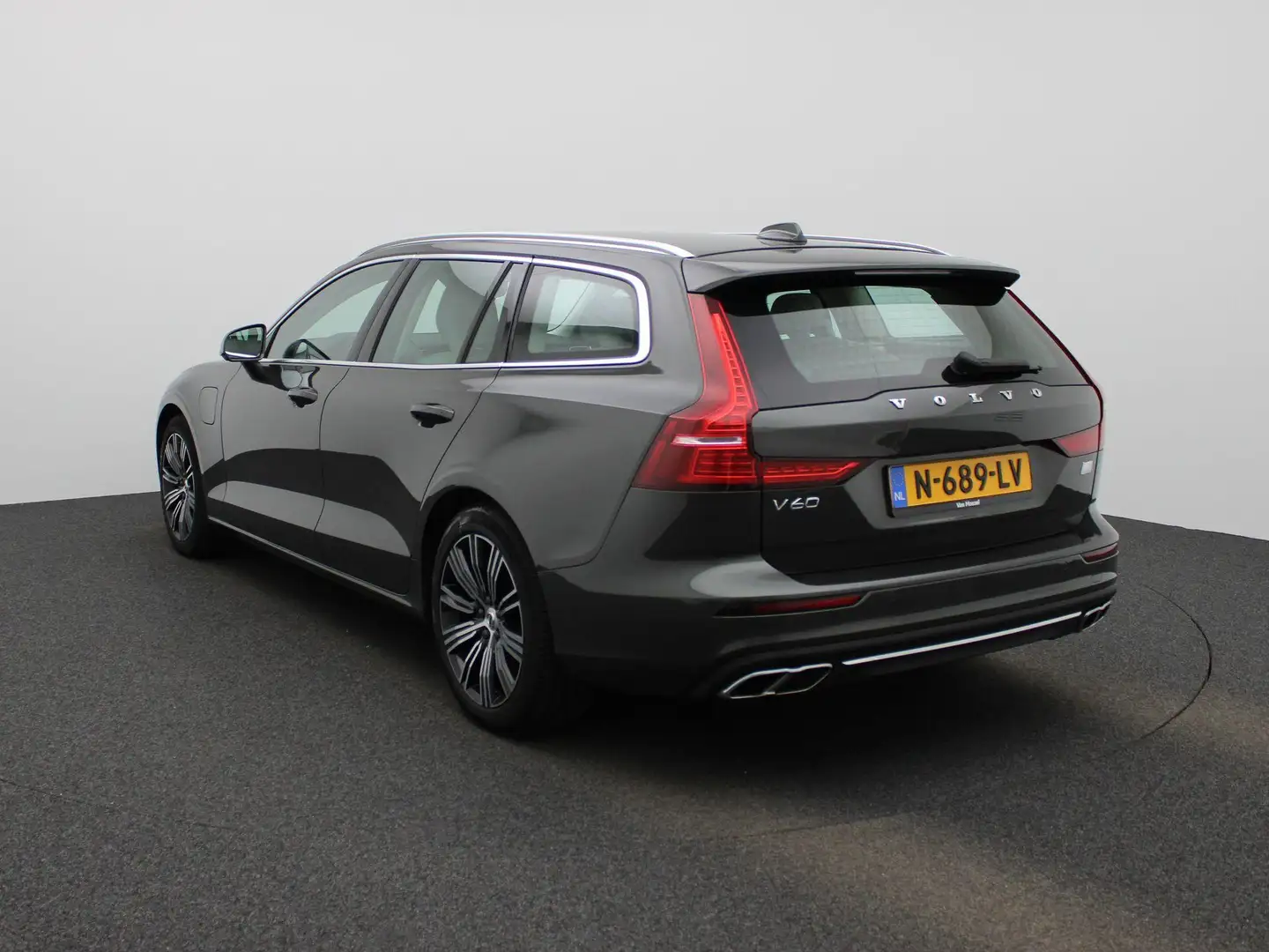 Volvo V60 2.0 T6 Recharge AWD Inscription | LEDER | CAMERA | Gris - 2