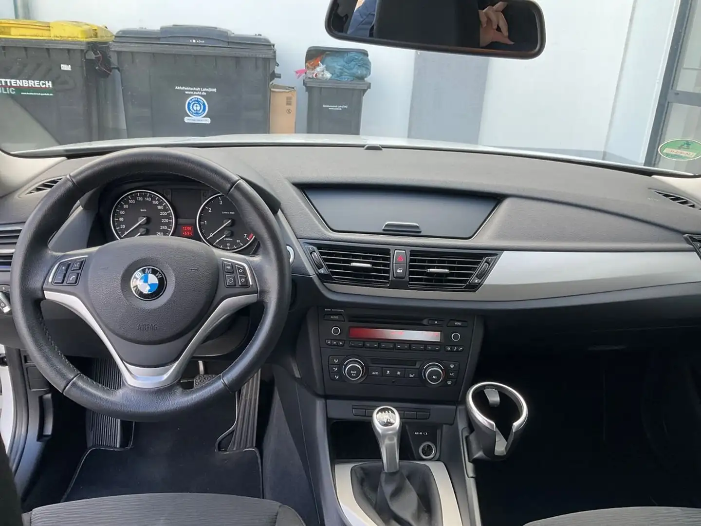 BMW X1 X1+sDrive18i Weiß - 2