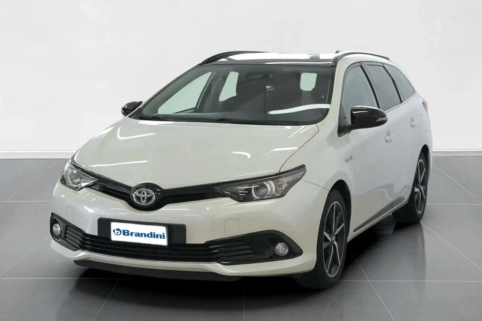 Toyota Auris Touring Sports 1.8 Hybrid Black Edition Bianco - 1