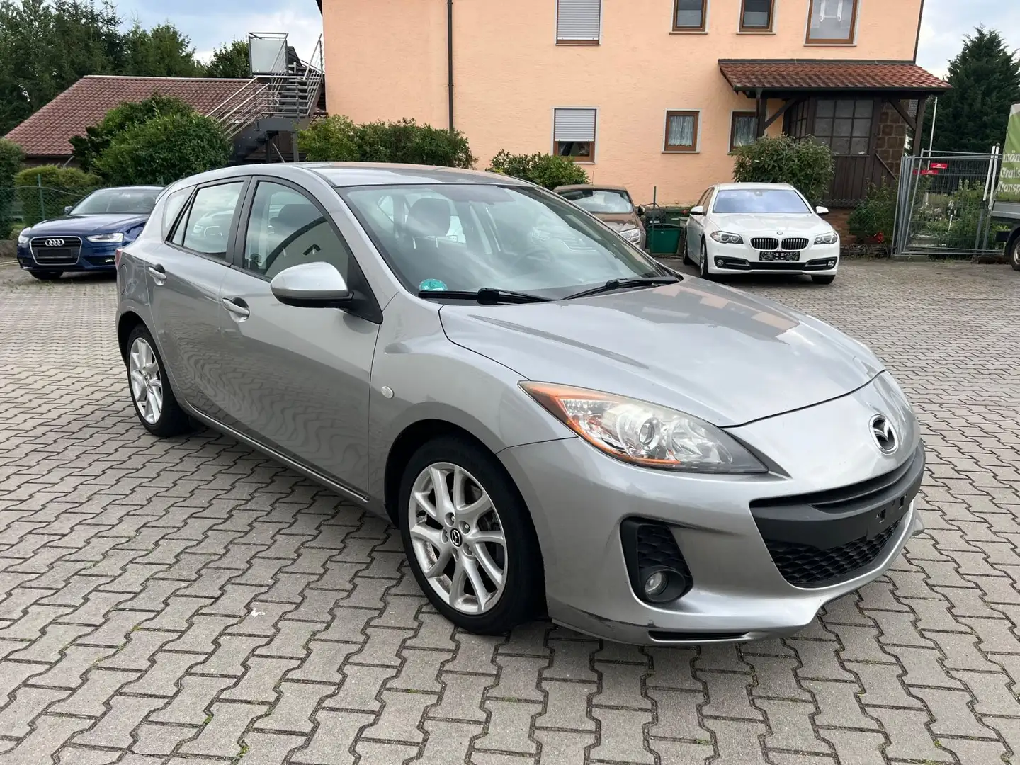 Mazda 3 Lim. Edition Klimaaut Navi Tempomat SHZ Argent - 2