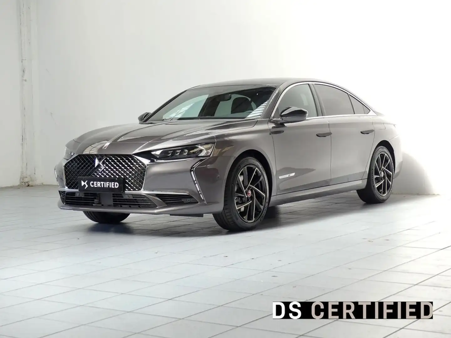 DS Automobiles DS 9 1.6 E-TENSE PHEV 250 PERFORM. LINE + 250 4P Gris - 1
