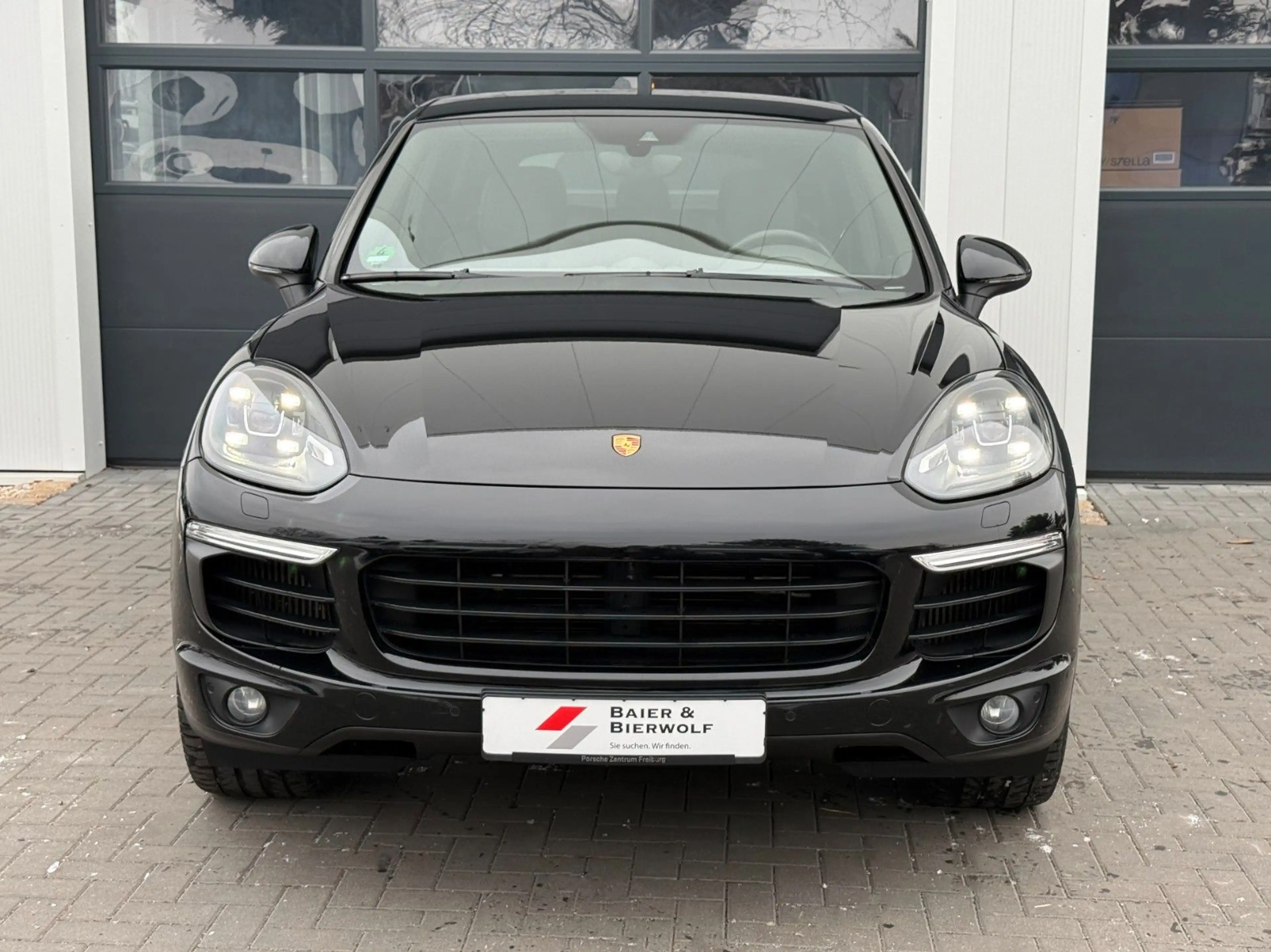 Porsche Cayenne Platinum Edition PORSCHE APPROVED PDLS+ — photo 2