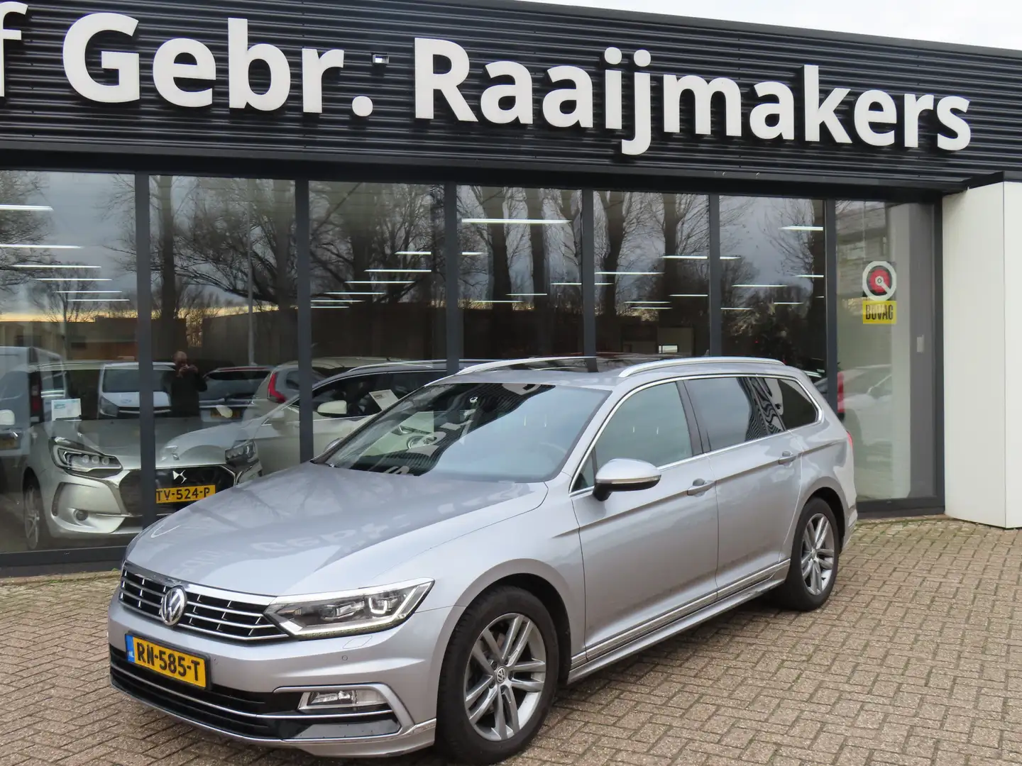 Volkswagen Passat Variant 1.6 TDI Highline R-Line*Panorama*LED*ACC*EXPORT/EX Gris - 1