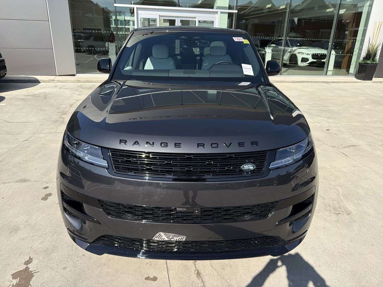 2026 Land Rover Range Rover Sport P400 Dynamic SE alt 3