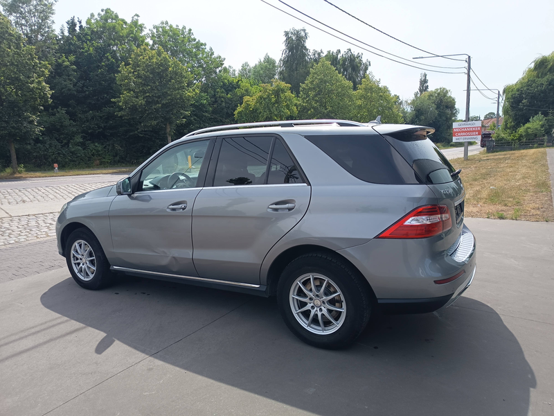 Mercedes-Benz ML 250 ML 250 BlueTEC Leder Xenon — photo 9