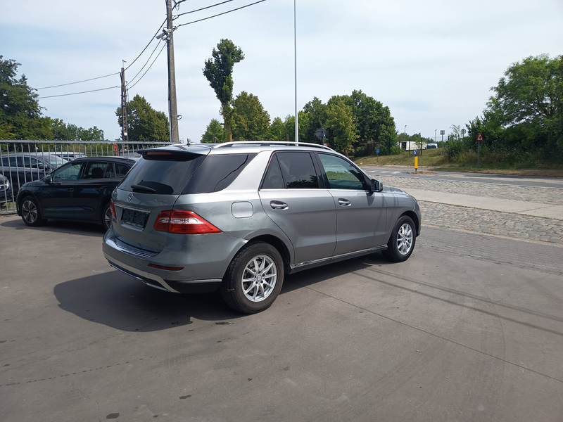 Mercedes-Benz ML 250 ML 250 BlueTEC Leder Xenon — photo 6
