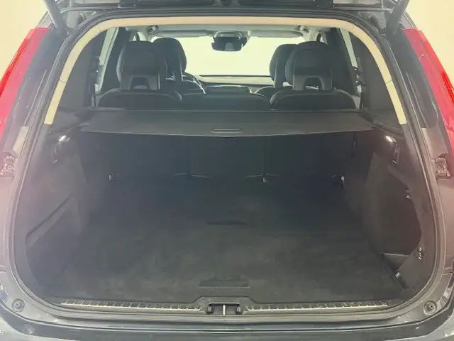 Volvo V90 view 9