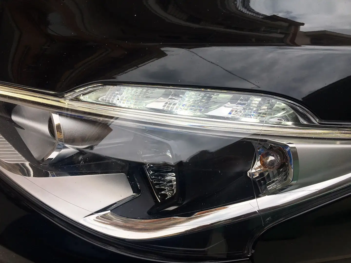 Peugeot 208 BlueHDi 75 5 porte Allure Schwarz - 2