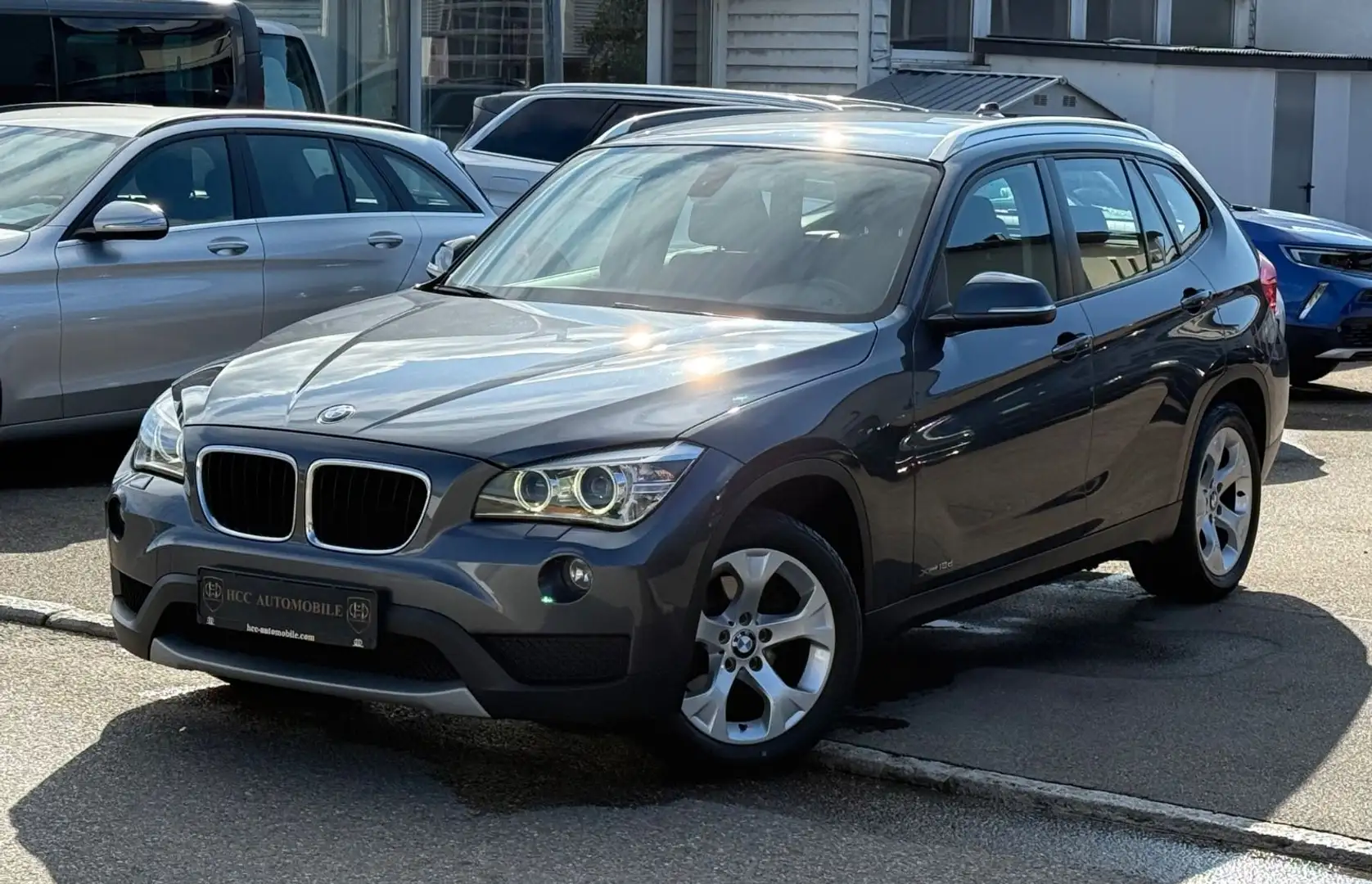 BMW X1 Baureihe X1 18 d xDrive-NAVI-PDC-SHZ-BI XENON Grau - 2