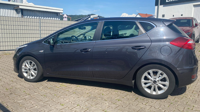 Kia Ceed / cee'd / guter Zustand /Rückf.Kam./2. Hand — photo 4